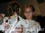 Mezinárodní folklorní festival Písní a tancem